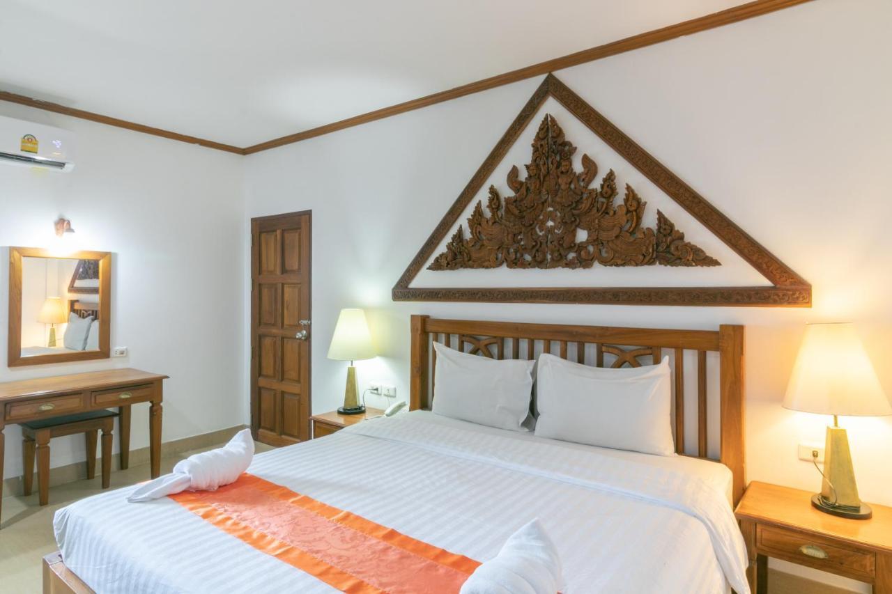 Onnicha Hotel Ratsada Екстер'єр фото
