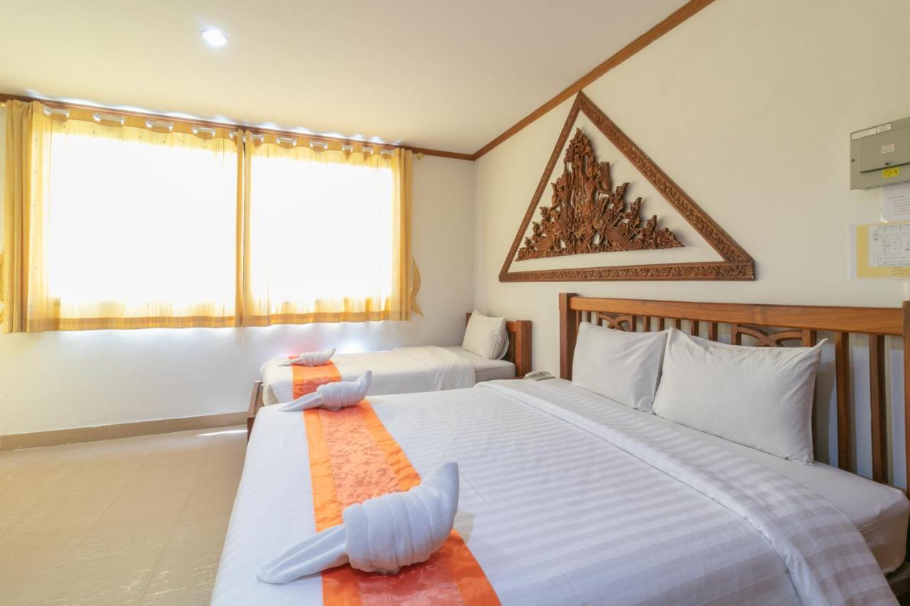 Onnicha Hotel Ratsada Екстер'єр фото