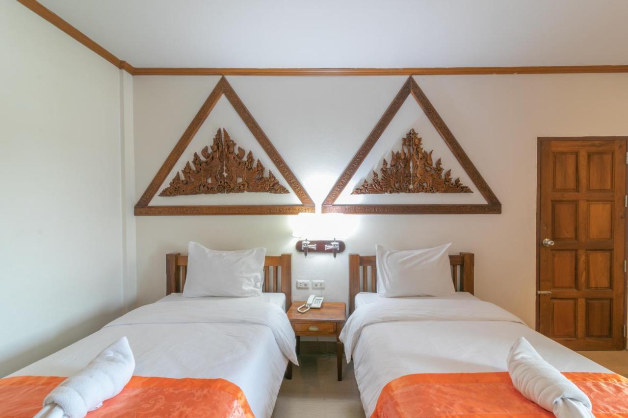 Onnicha Hotel Ratsada Екстер'єр фото