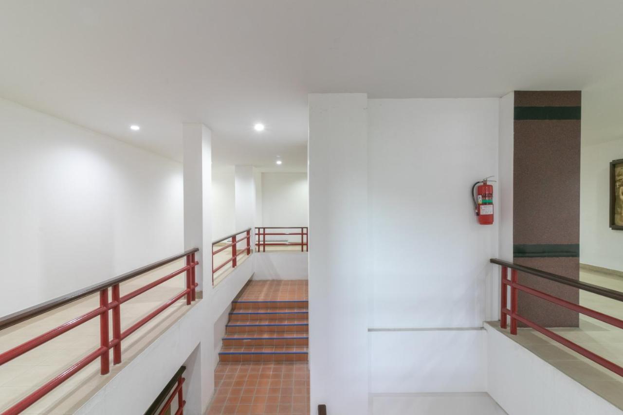 Onnicha Hotel Ratsada Екстер'єр фото
